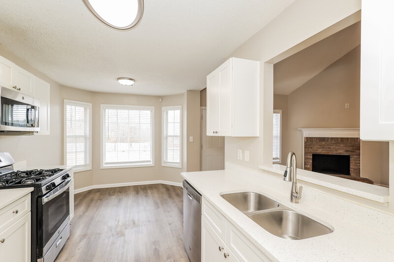 2,100/Mo, 1204 Genelle Ct. McDonough, GA 30253 Breakfast Nook View