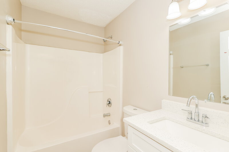 2,100/Mo, 1204 Genelle Ct. McDonough, GA 30253 Bathroom View