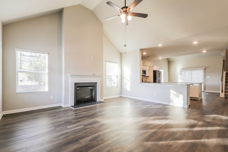 2,315/Mo, 4 Cora Ct Fairburn, GA 30213 Living Room View 2