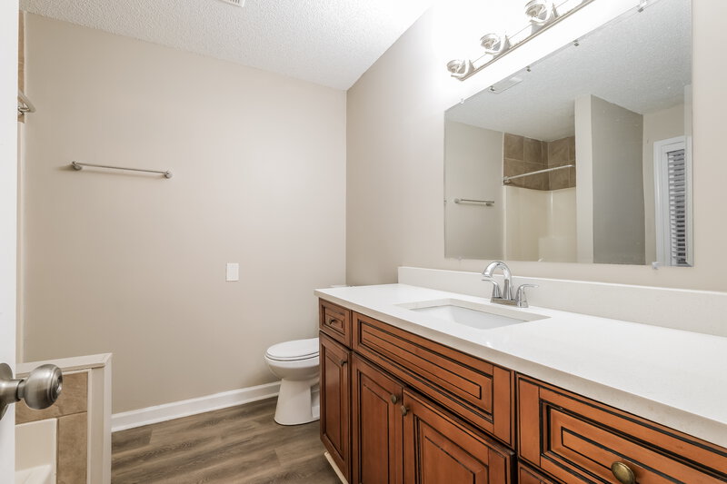 2,325/Mo, 4252 Brandy Ann Dr Acworth, GA 30101 Main Bathroom View