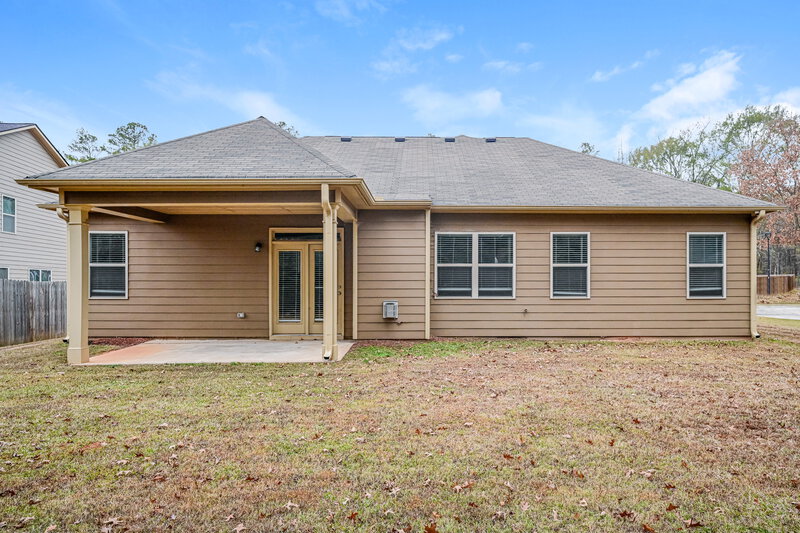 2,135/Mo, 176 Inverness Ave Newnan, GA 30263 Rear View