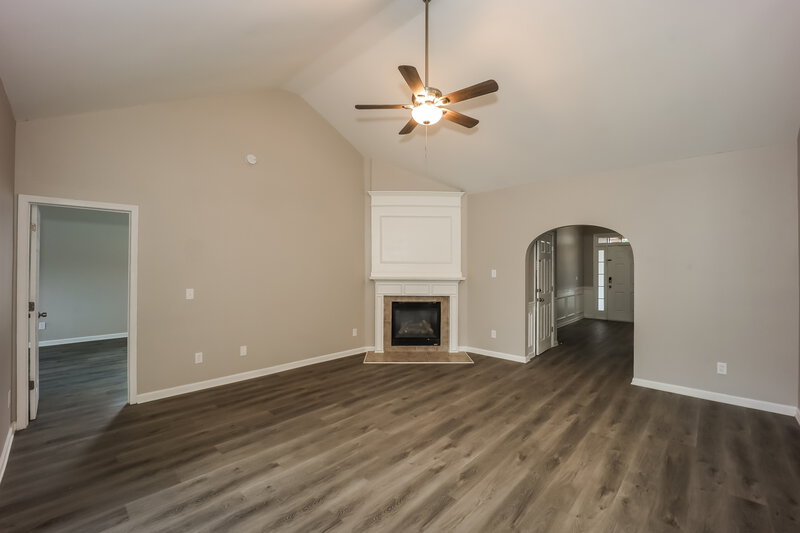 2,350/Mo, 2698 Summit Pkwy SW Atlanta, GA 30331 Living Room View 2
