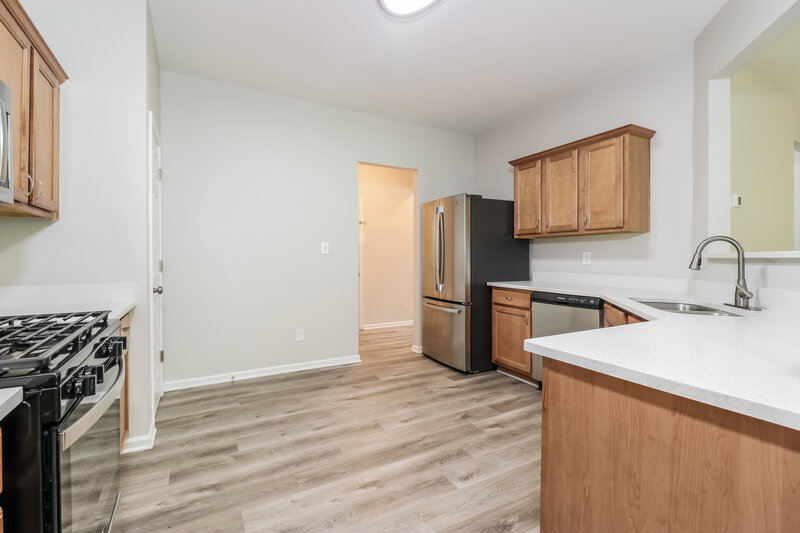 3,060/Mo, 92 Ledgewood Mill Way Lawrenceville, GA 30045 Kitchen View