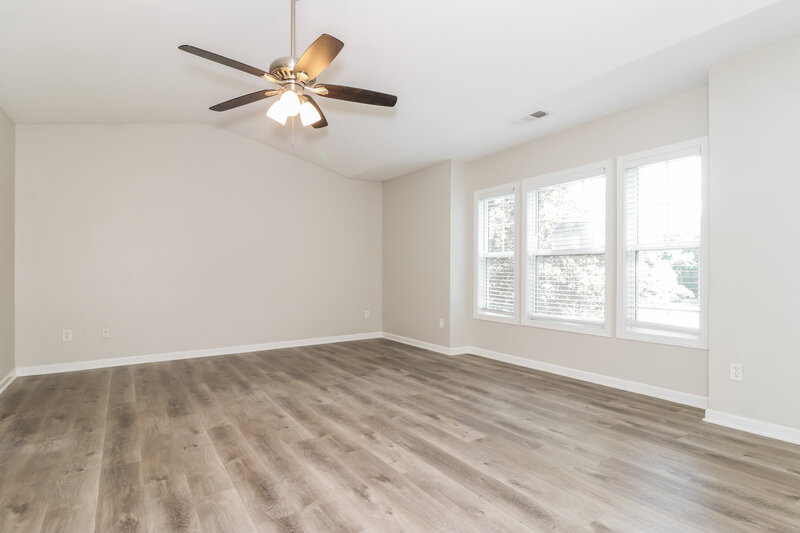 3,060/Mo, 92 Ledgewood Mill Way Lawrenceville, GA 30045 Main Bedroom View
