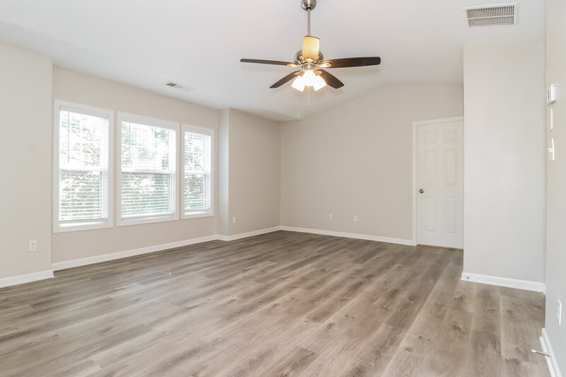 3,060/Mo, 92 Ledgewood Mill Way Lawrenceville, GA 30045 Main Bedroom View 2