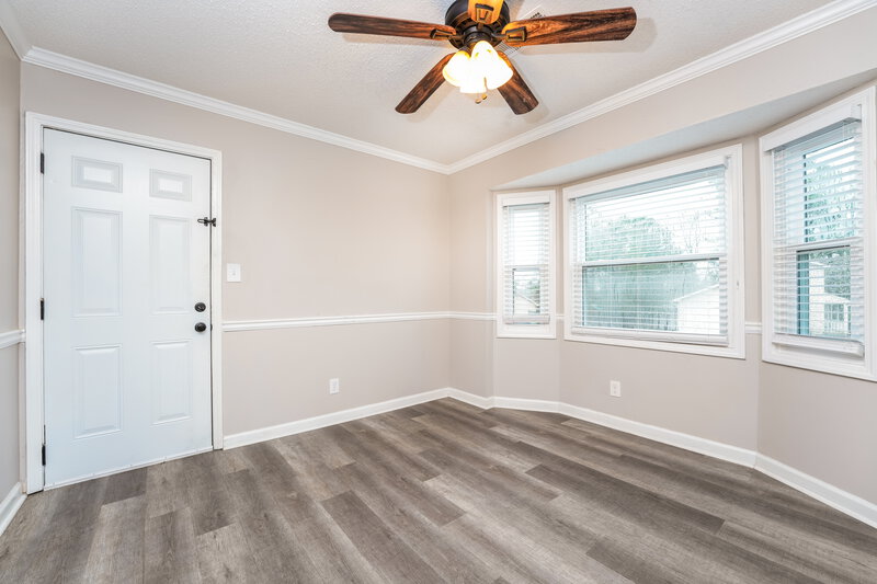 1,720/Mo, 130 Bear Run Ct Palmetto, GA 30268 Dining Room View