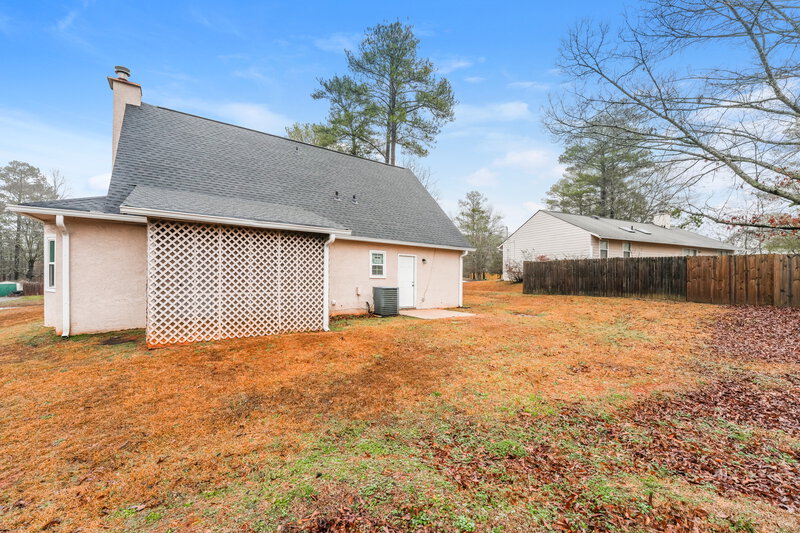 1,720/Mo, 130 Bear Run Ct Palmetto, GA 30268 Rear View 2