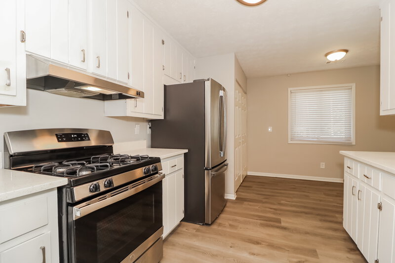 2,005/Mo, 2138 Indian Trail Lilburn Rd Norcross, GA 30071 Kitchen View