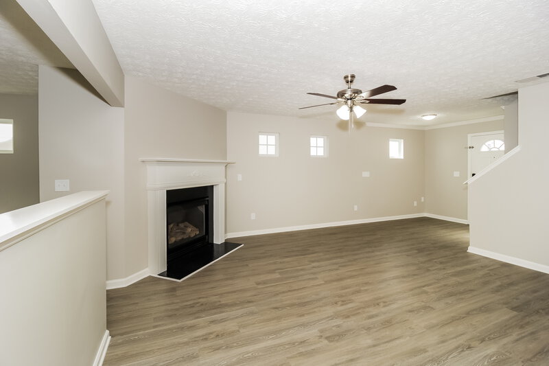 2,200/Mo, 427 Topaz Dr Dallas, GA 30132 Living Room View