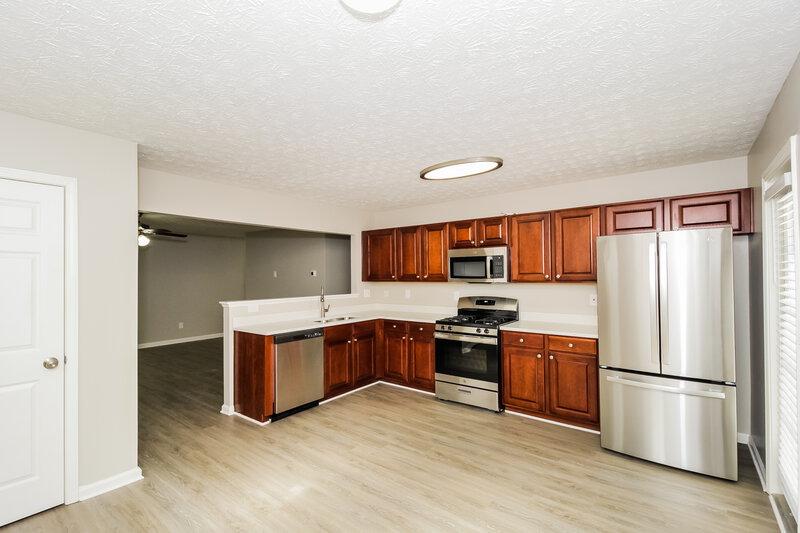 2,200/Mo, 427 Topaz Dr Dallas, GA 30132 Kitchen View 2