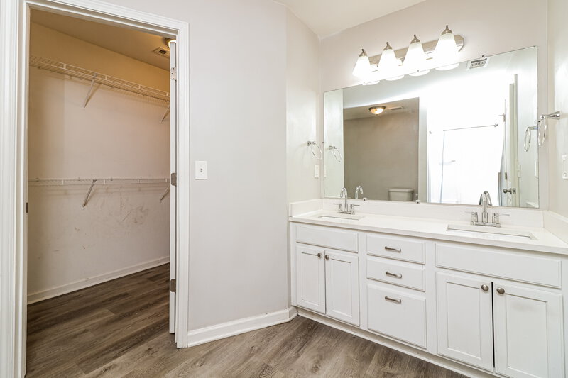 1,765/Mo, 6659 Breckenridge Dr Douglasville, GA 30134 Main Bathroom View