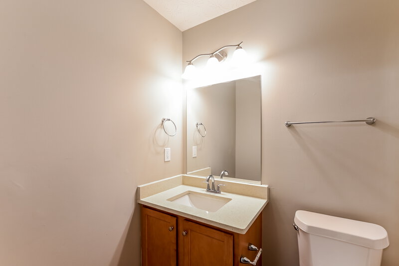2,050/Mo, 616 Shadow Valley Ct Lithonia, GA 30058 Bathroom View