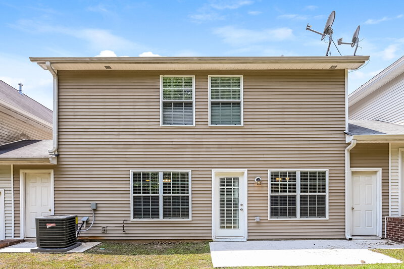 2,050/Mo, 616 Shadow Valley Ct Lithonia, GA 30058 Rear View 2