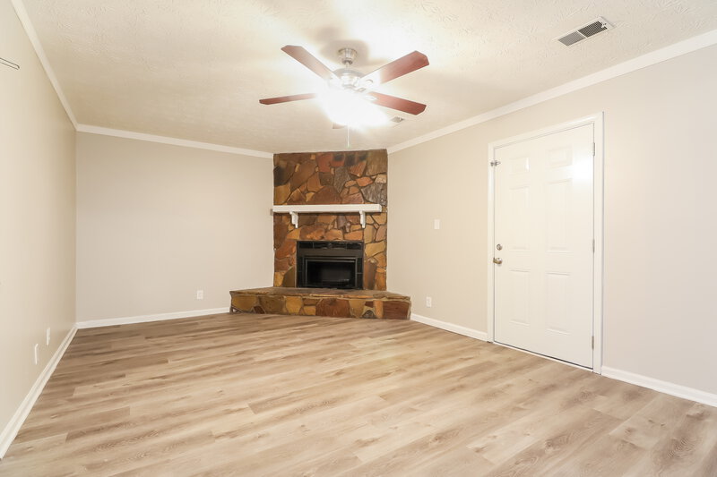 1,780/Mo, 367 Martin Dr Jonesboro, GA 30238 Living Room View