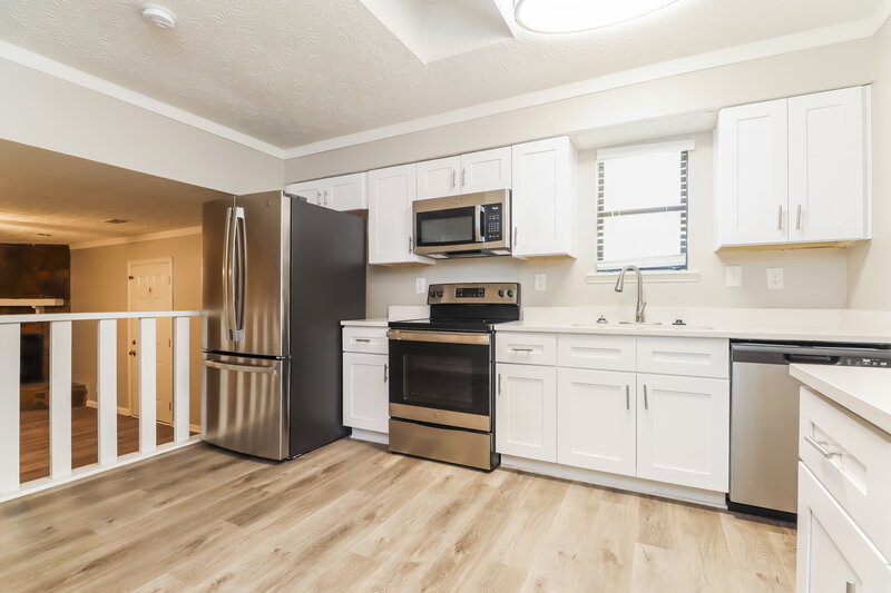 1,780/Mo, 367 Martin Dr Jonesboro, GA 30238 Kitchen View