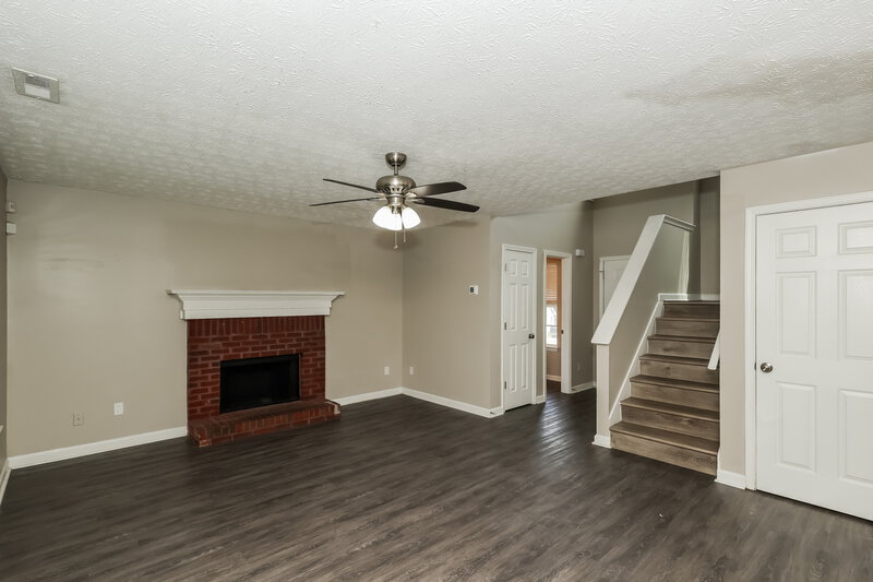 2,025/Mo, 5201 Summer Brooke Ct Union City, GA 30291 Living Room View 3
