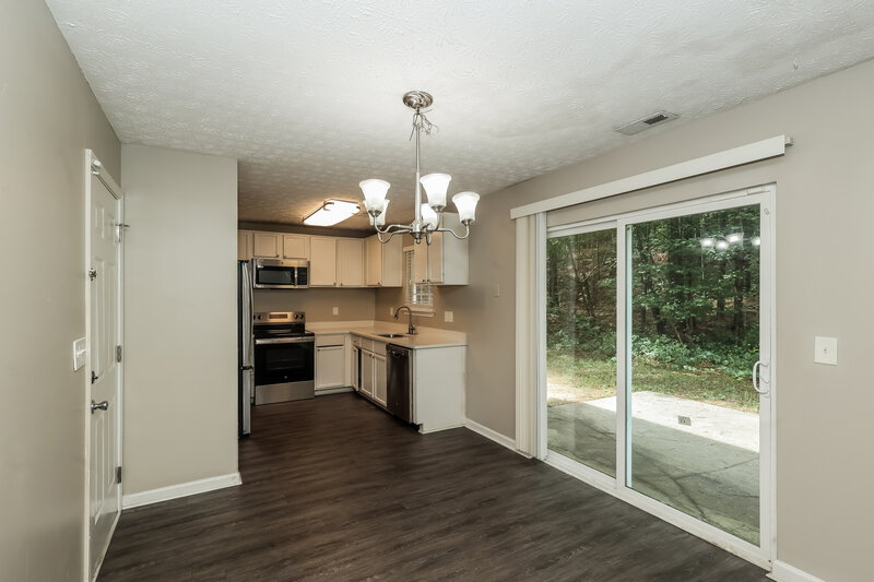 2,025/Mo, 5201 Summer Brooke Ct Union City, GA 30291 Dining Room View