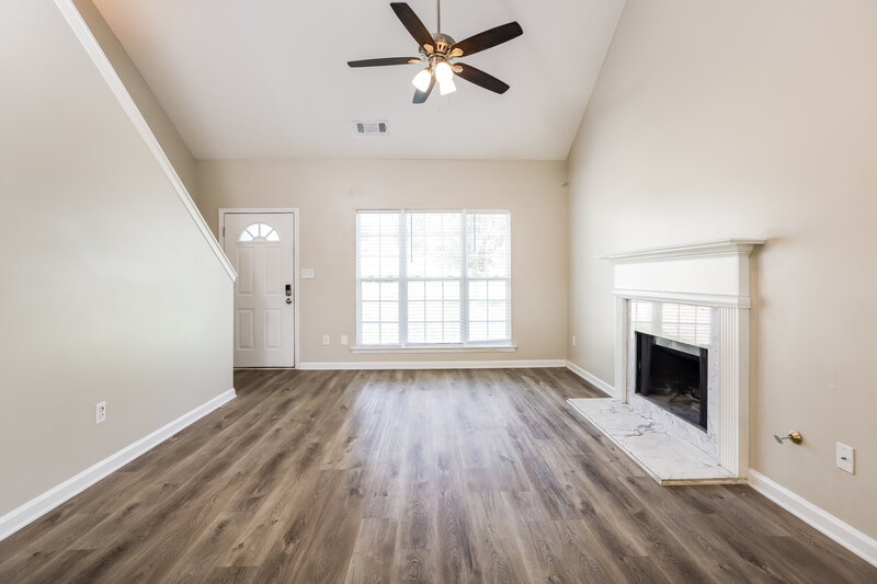 1,795/Mo, 200 Lafayette St Dallas, GA 30157 Living Room View