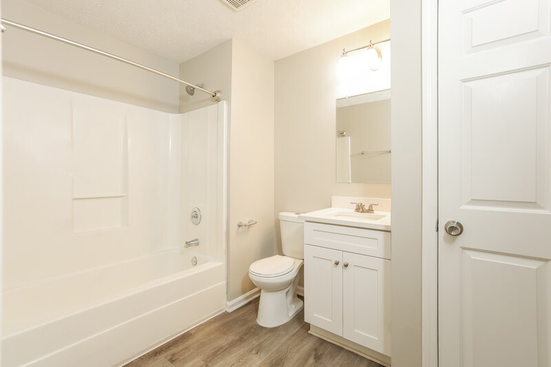 1,795/Mo, 200 Lafayette St Dallas, GA 30157 Bathroom View