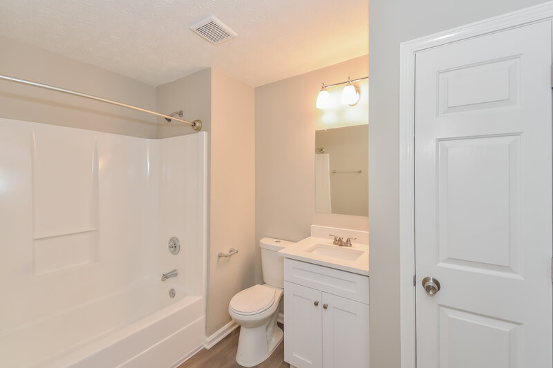 1,910/Mo, 200 Lafayette St Dallas, GA 30157 Bathroom View