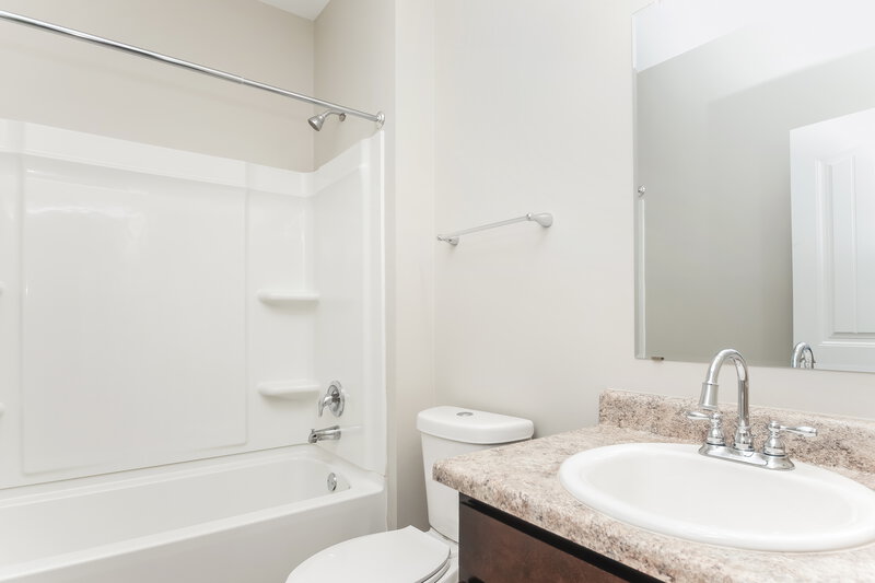 2,680/Mo, 163 Possum Creek Ln Dallas, GA 30132 Bathroom View 2