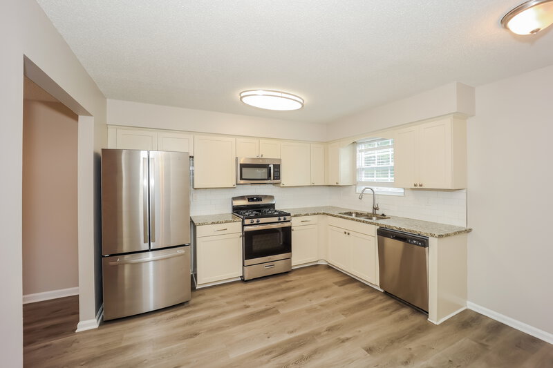 1,885/Mo, 7655 N Briar Ridge Ct Riverdale, GA 30296 Misc View 6