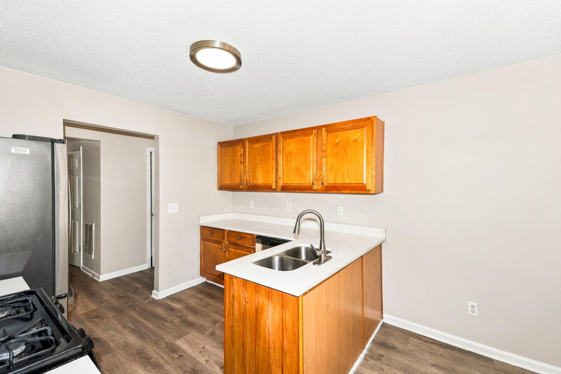 1,905/Mo, 6024 Birdseye Trl Atlanta, GA 30349 Kitchen View