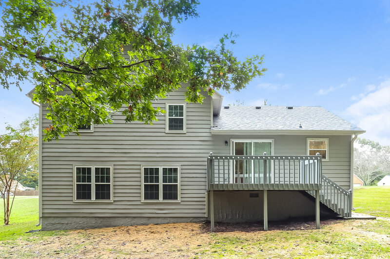 1,825/Mo, 233 Northbridge Dr Stockbridge, GA 30281 Rear View
