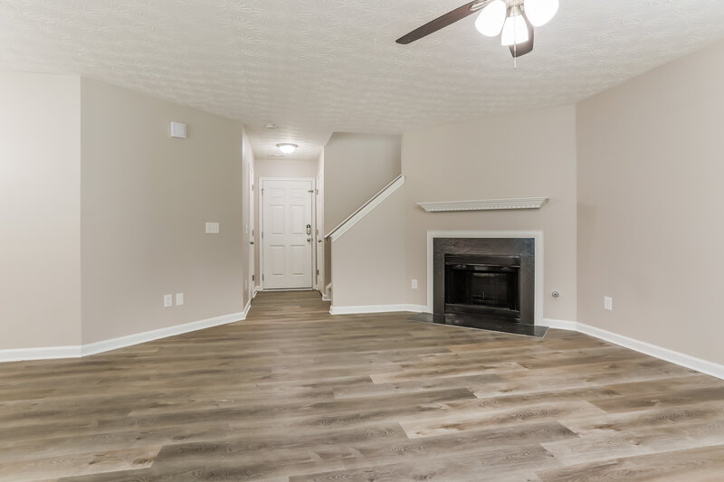 1,875/Mo, 3284 Sable Run Rd Atlanta, GA 30349 Living Room View 2