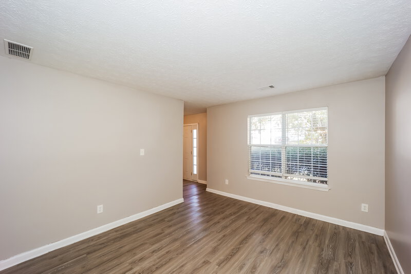 2,140/Mo, 3955 Belmont Ridge Dr Lithonia, GA 30038 Living Room View
