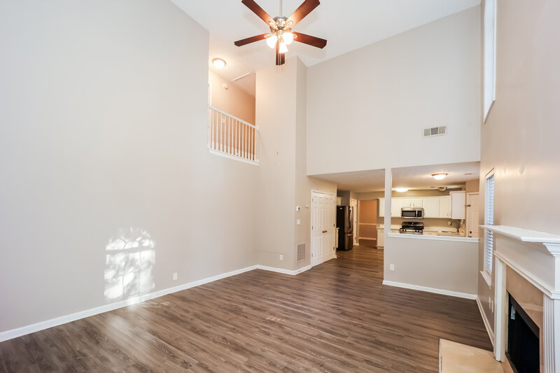 2,140/Mo, 3955 Belmont Ridge Dr Lithonia, GA 30038 Living Room View 3