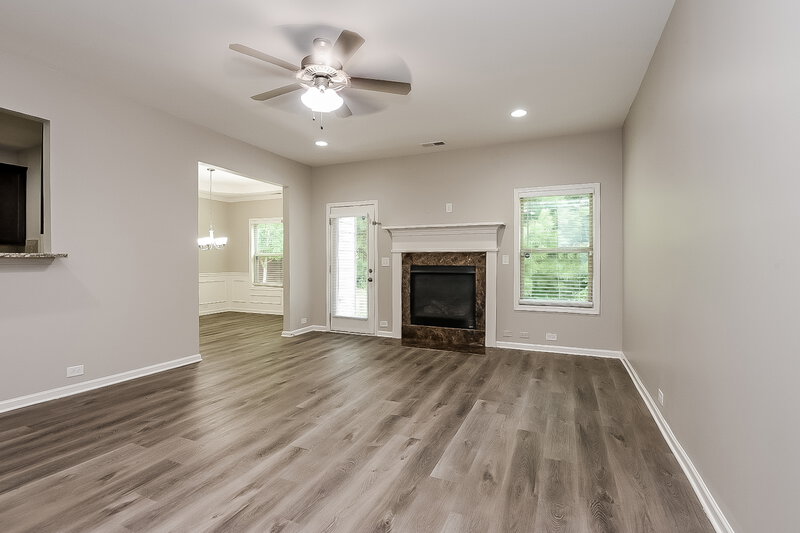 2,595/Mo, 4038 Lake Manor Way Atlanta, GA 30349 Living Room View
