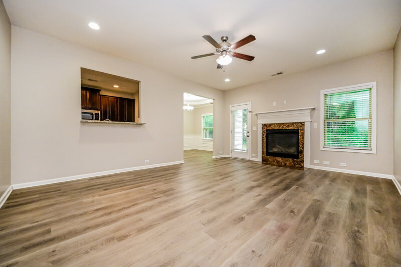 2,585/Mo, 4038 Lake Manor Way Atlanta, GA 30349 Living Room View