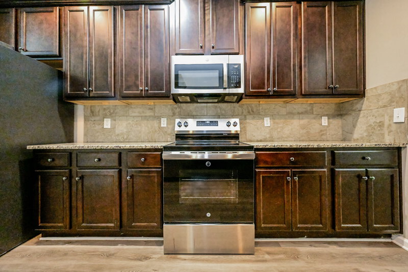 2,585/Mo, 4038 Lake Manor Way Atlanta, GA 30349 Kitchen View 2
