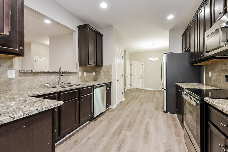 2,595/Mo, 4038 Lake Manor Way Atlanta, GA 30349 Kitchen View