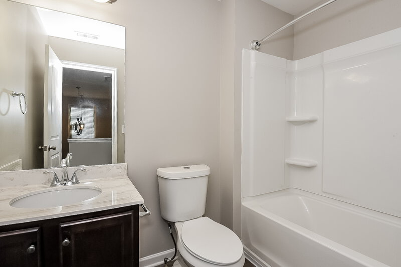 2,595/Mo, 4038 Lake Manor Way Atlanta, GA 30349 Bathroom View