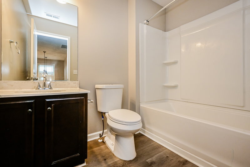 2,585/Mo, 4038 Lake Manor Way Atlanta, GA 30349 Bathroom View