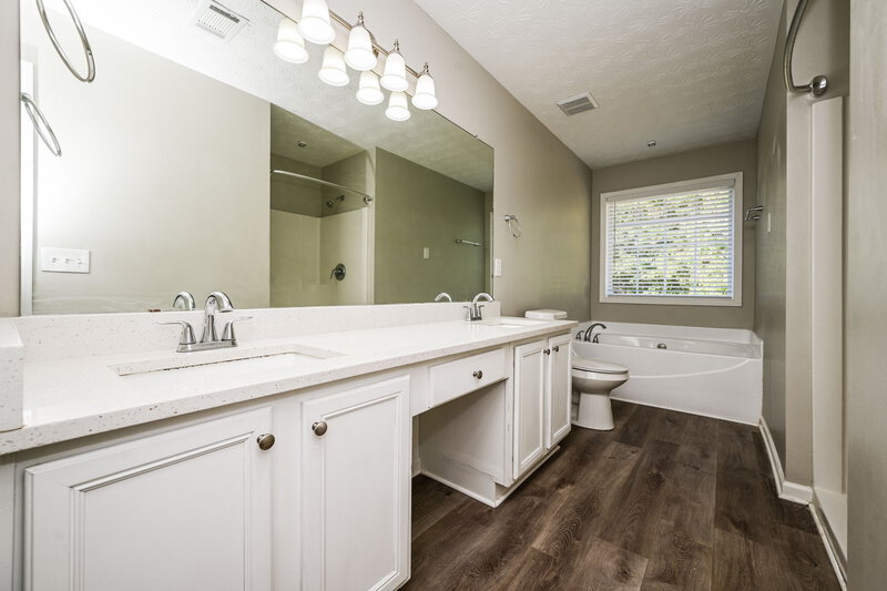 3,190/Mo, 145 Trelawney Ln Covington, GA 30016 Main Bathroom View