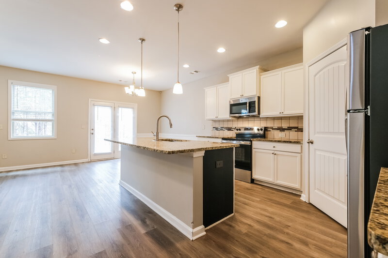 3,790/Mo, 538 Jadetree Ln Atlanta, GA 30349 Kitchen View