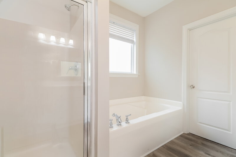 2,515/Mo, 361 Southgate Dr Locust Grove, GA 30248 Bathroom View
