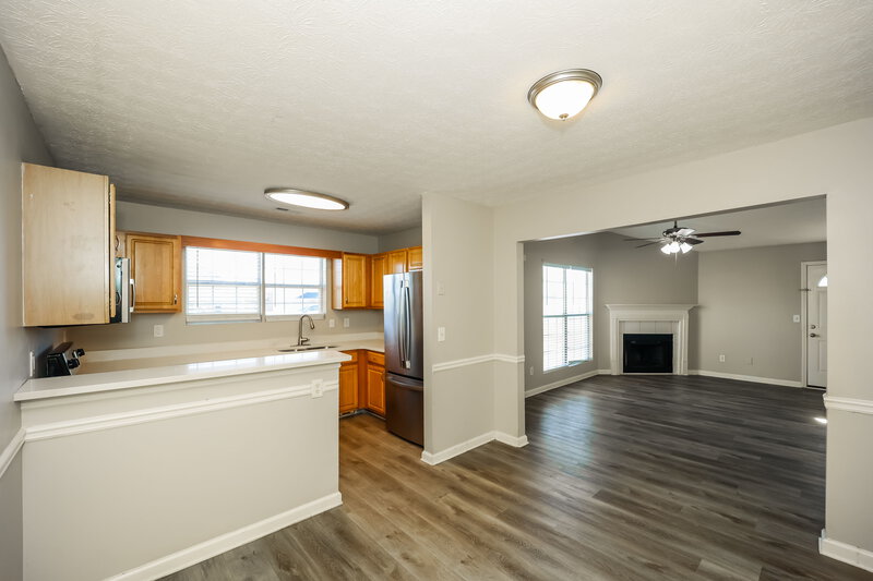 1,600/Mo, 220 Willow Springs Dr Jonesboro, GA 30238 Dining Room View