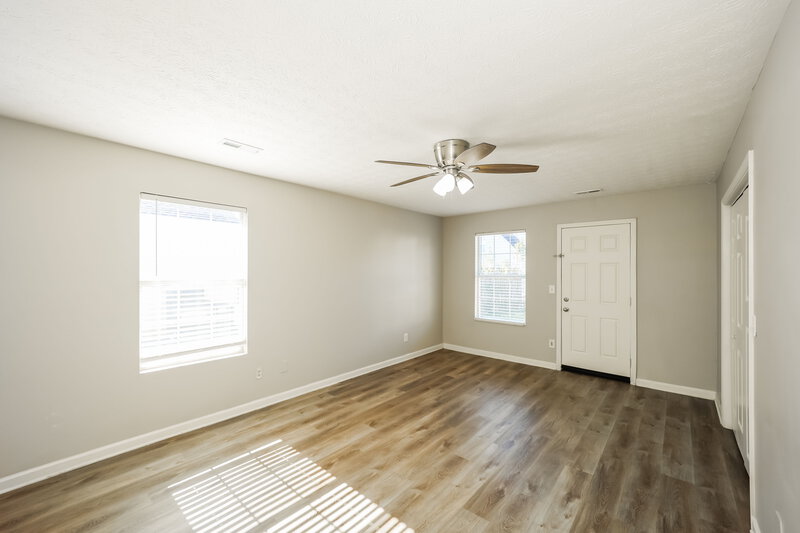 1,600/Mo, 220 Willow Springs Dr Jonesboro, GA 30238 Main Bedroom View