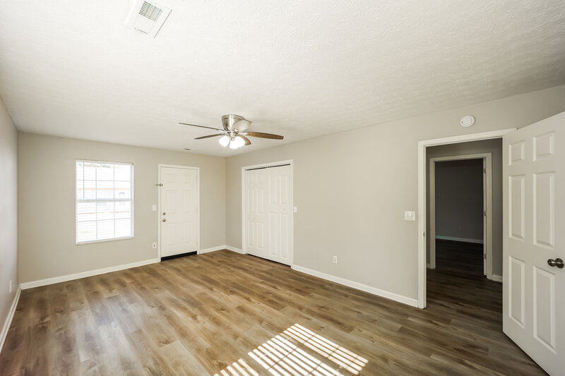 1,600/Mo, 220 Willow Springs Dr Jonesboro, GA 30238 Main Bedroom View 2