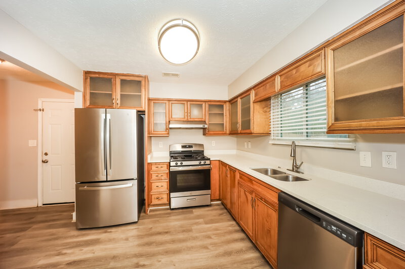 1,645/Mo, 9453 Forest Knoll Dr Jonesboro, GA 30238 Kitchen View