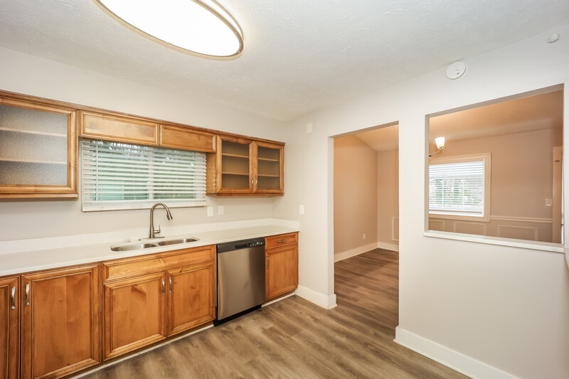 1,645/Mo, 9453 Forest Knoll Dr Jonesboro, GA 30238 Kitchen View 2