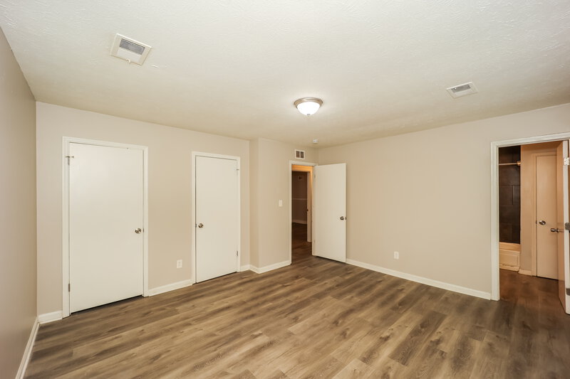 1,645/Mo, 9453 Forest Knoll Dr Jonesboro, GA 30238 Main Bedroom View 2