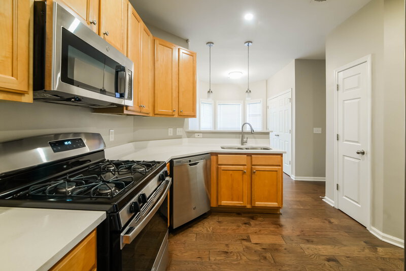 2,335/Mo, 116 Freeman Forest Dr Newnan, GA 30265 Kitchen View