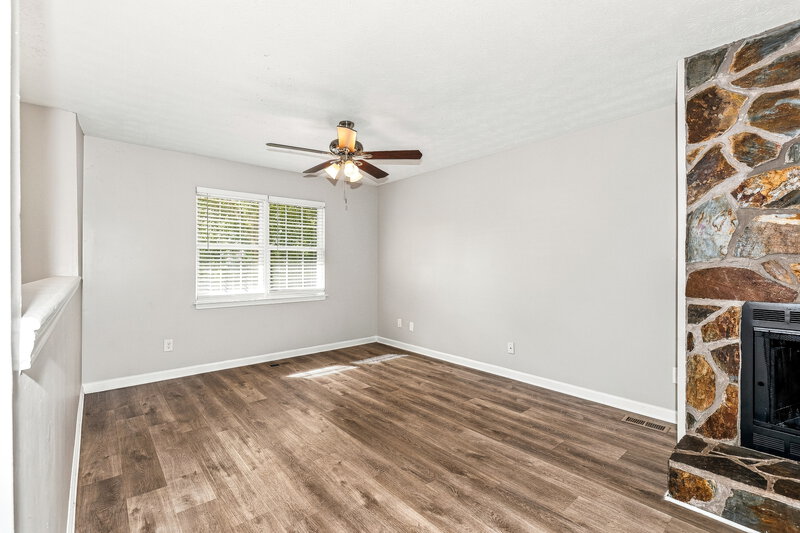 1,920/Mo, 295 Widgeon Dr Newnan, GA 30263 Family Room View