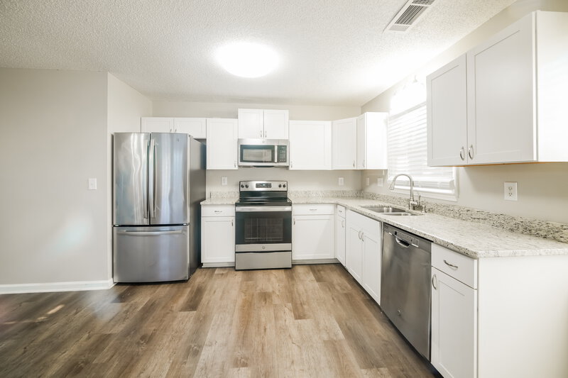 1,850/Mo, 4891 Country Cove Way Powder Springs, GA 30127 Kitchen View 2