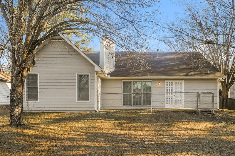 1,850/Mo, 4891 Country Cove Way Powder Springs, GA 30127 Rear View